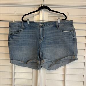 Old Navy‎  Mid Rise Boyfriend Denim Shorts Size 22